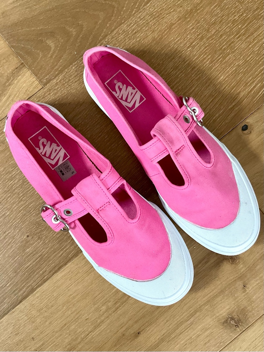 Vans Style 93 Mary Jane Hot Pink Canvas T-Strap Buckle Sneaker Women's 11 (est!)